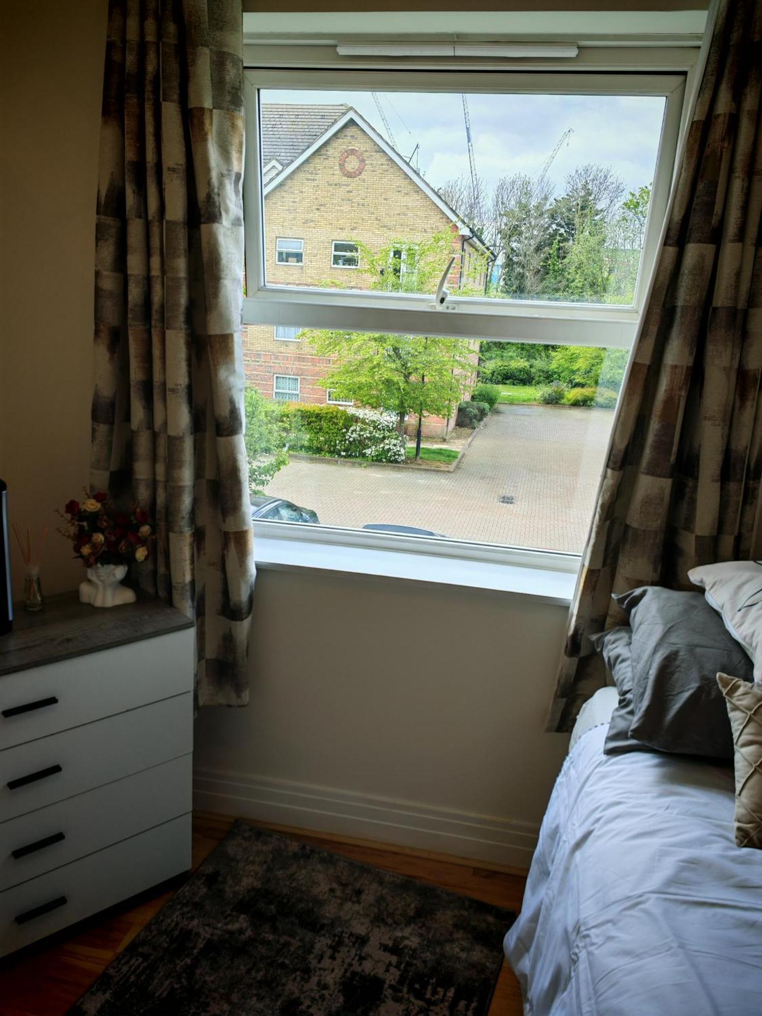 Spacious & Cosy Double And Single Bedrooms Close To Hendon & Colindale Tube Stations Exterior foto